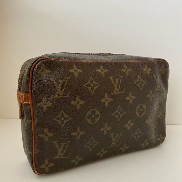 Louis Vuitton Compeigne 23 - Picture 3 of 10